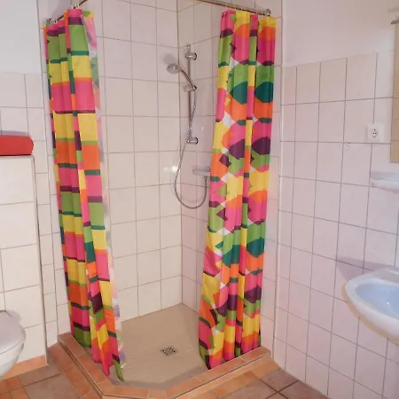 Waldhaus Am -zimmer Du Wc Миров