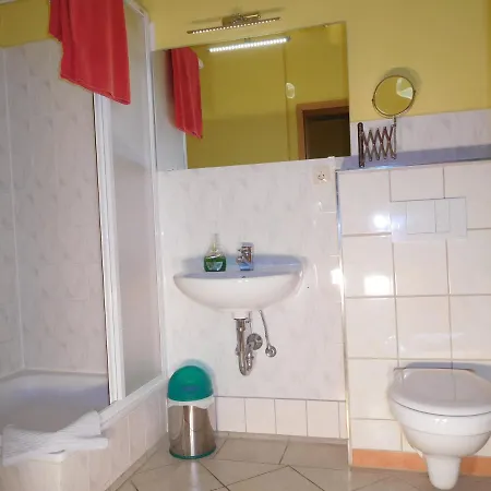 Waldhaus Am -zimmer Du Wc * Миров